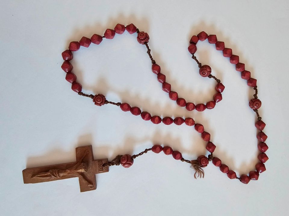 Rosenkranz mit Kreuz aus Holz 30 cm in Nordrhein-Westfalen - Langerwehe