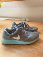 Nike Turnschuhe Sachsen - Kreischa Vorschau