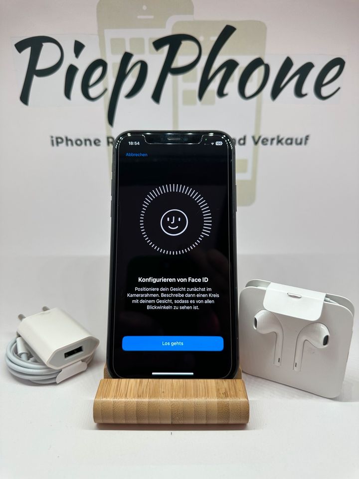 Händler Apple iPhone 11 black 128 GB inkl. neuem AKKU in Neckarbischofsheim