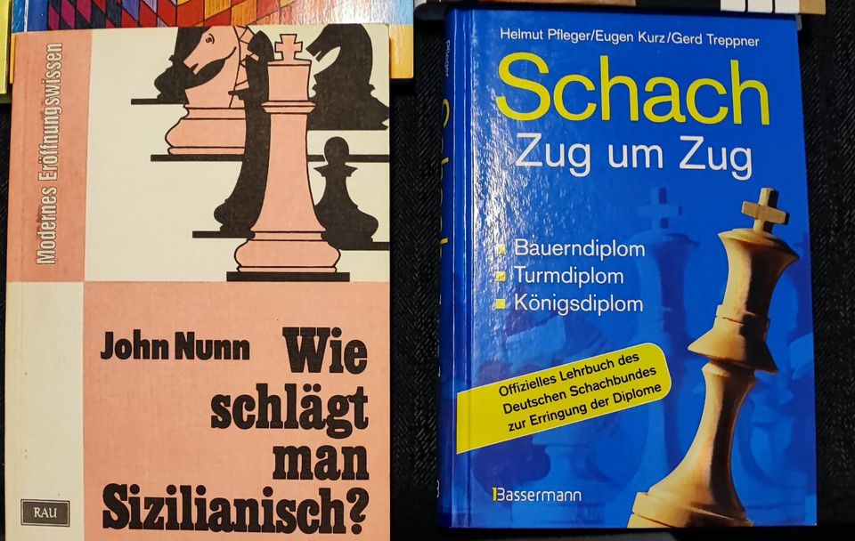 Schachbuch Konvolut im Wert von 200.00€ hier für 100,00€ in Mönchengladbach