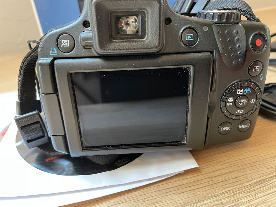 Canon Power Shot SX50 HS mit original Tasche in Leipzig