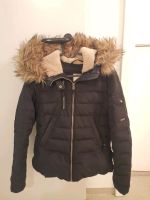 Esprit Winterjacke Daunenjacke Steppjacke  schwarz mit Kunstfell Niedersachsen - Burgwedel Vorschau