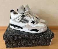 Air Jordan 4 Retro Military Black Sneaker Größe 46 OVP Niedersachsen - Bissendorf Vorschau
