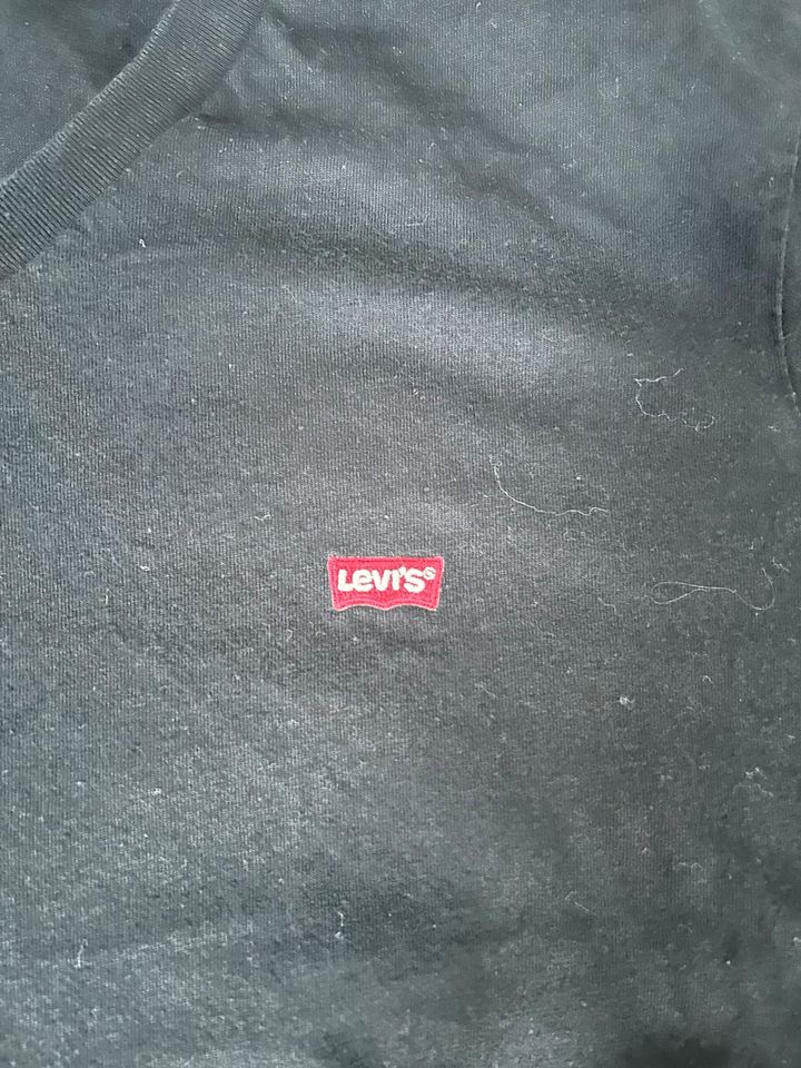 Levi’s T-Shirt V-Ausschnitt S / 36 in Wuppertal
