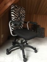 2x ZEBRA Bürostuhl Schreibtischstuhl Lampe Tablett Becher Kissen Schleswig-Holstein - Norderstedt Vorschau