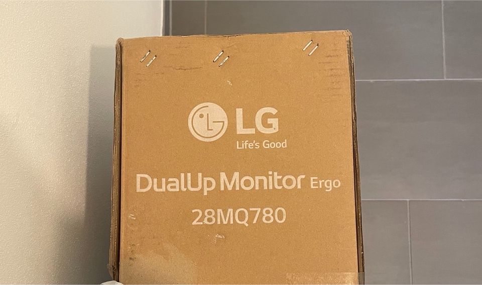 LG Dualup Monitor 28 Zoll 2560x28880 in Centrum