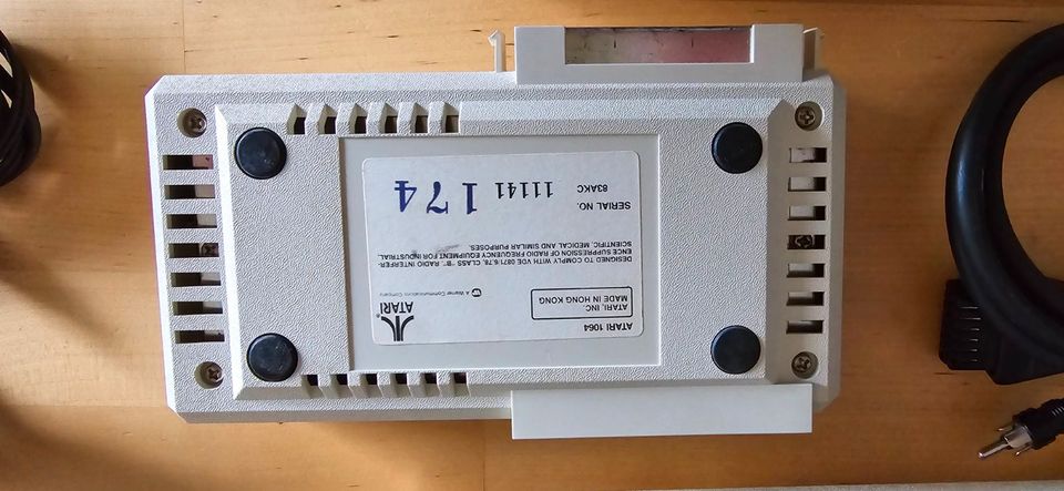 Ataris 600XL mit Speichererweiterung 1064 64K Datakassette 1010 in Göttingen