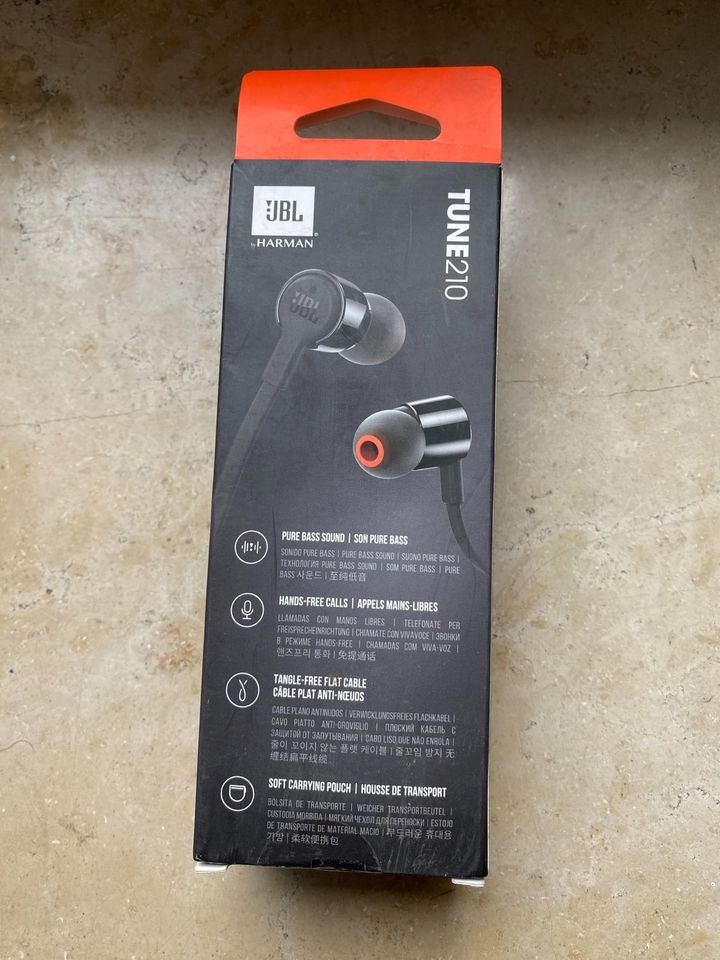 JBL Tune 210 In Ear Sport Kopfhörer Headphones NEU schwarz weiß in  Frankfurt am Main - Nordend | Lautsprecher & Kopfhörer gebraucht kaufen |  eBay Kleinanzeigen ist jetzt Kleinanzeigen