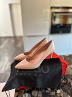 HUGO Hugo Boss Pumps in Light Beige Nude NEU UVP 230€ Niedersachsen - Wedemark Vorschau