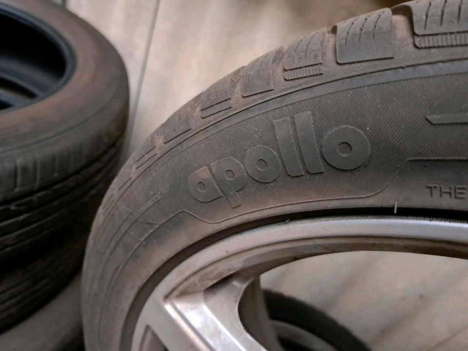 4x Alufelgen auf Winterreifen 225/45 R17 94V  Apollo Aspire in Mülheim (Ruhr)