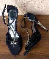 High Heels Gr. 40 schwarz mit Strasssteinen und Kette Bayern - Cham Vorschau