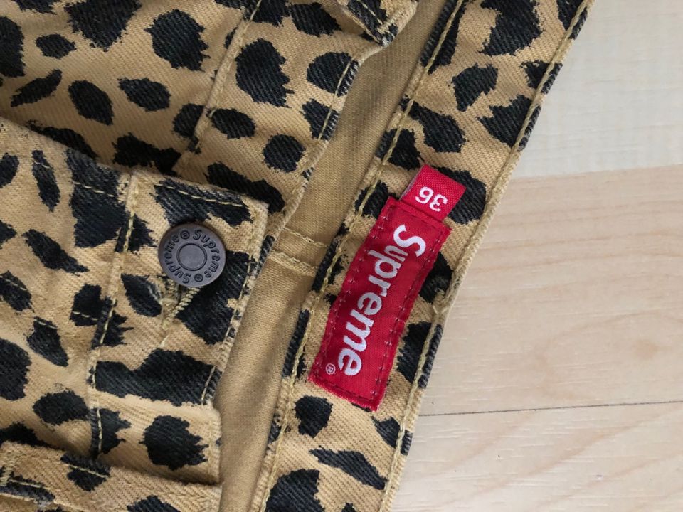 Supreme Leo Leopard Animal Shorts Jeans Hose Größe 36 Wie Neu in München