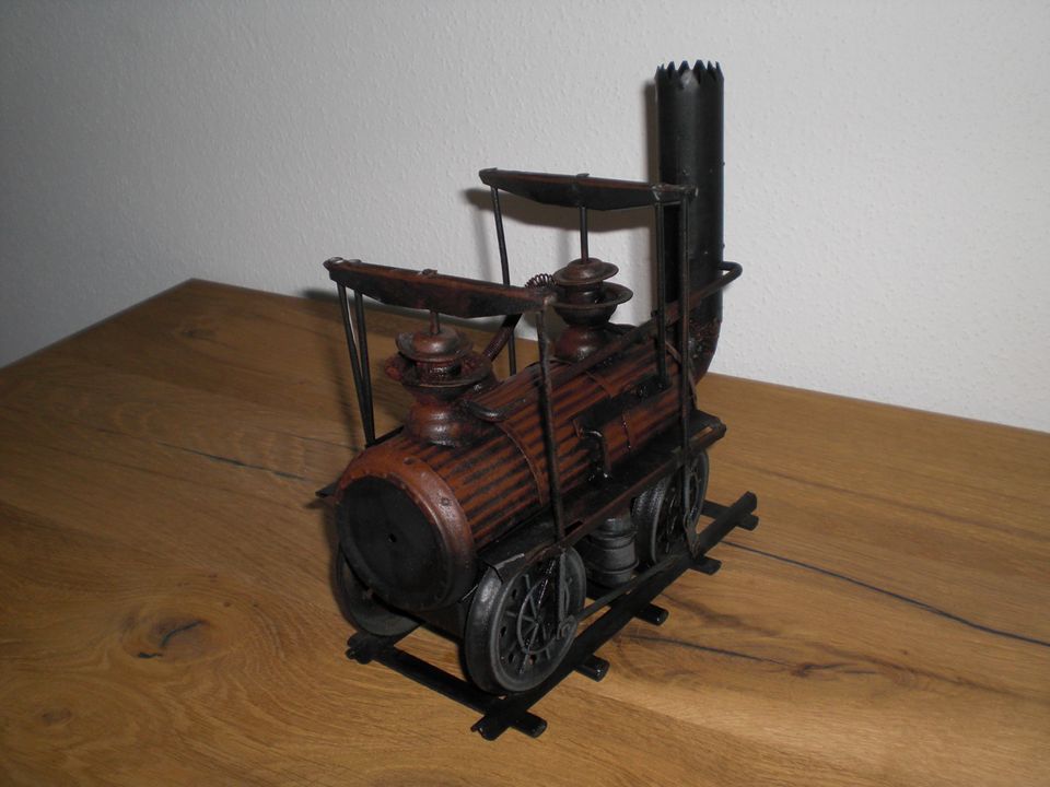 Oldtimer, Dampfmaschine Modell Lok, Blechspielzeug in Landau a d Isar