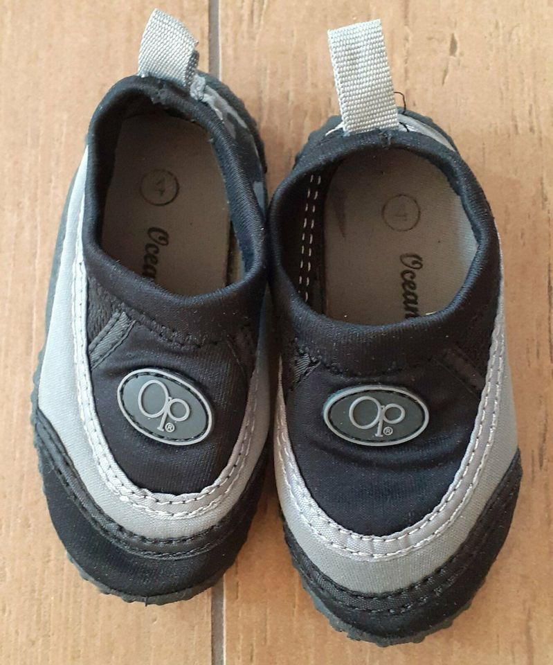 Strandschuhe Badeschuhe Schuhe Baby Hausschuhe Gummisohle 20 in Rangsdorf