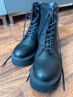 Bershka-Schnürstiefel Sachsen - Chemnitz Vorschau