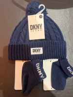 DKNY Baby Mütze & Schühchen blau Harburg - Hamburg Heimfeld Vorschau