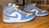 Nike Air Jordan 1 Mid University Blue West - Schwanheim Vorschau