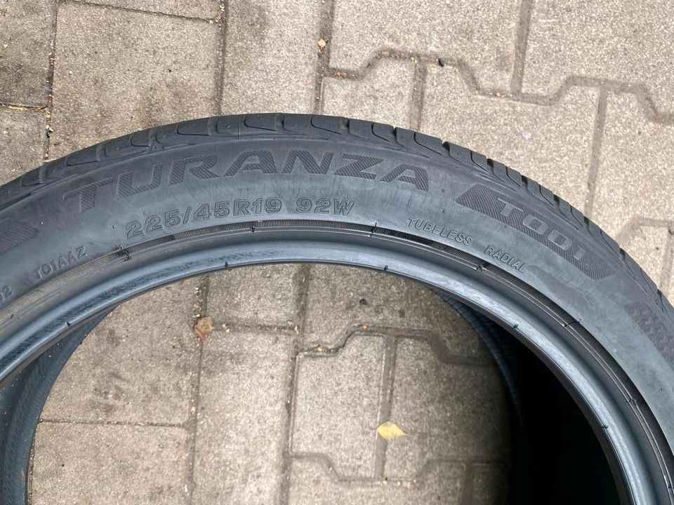 2x 225/45r19 92W Bridgestone Turanza T001 Sommerreifen TopZustand in Recklinghausen