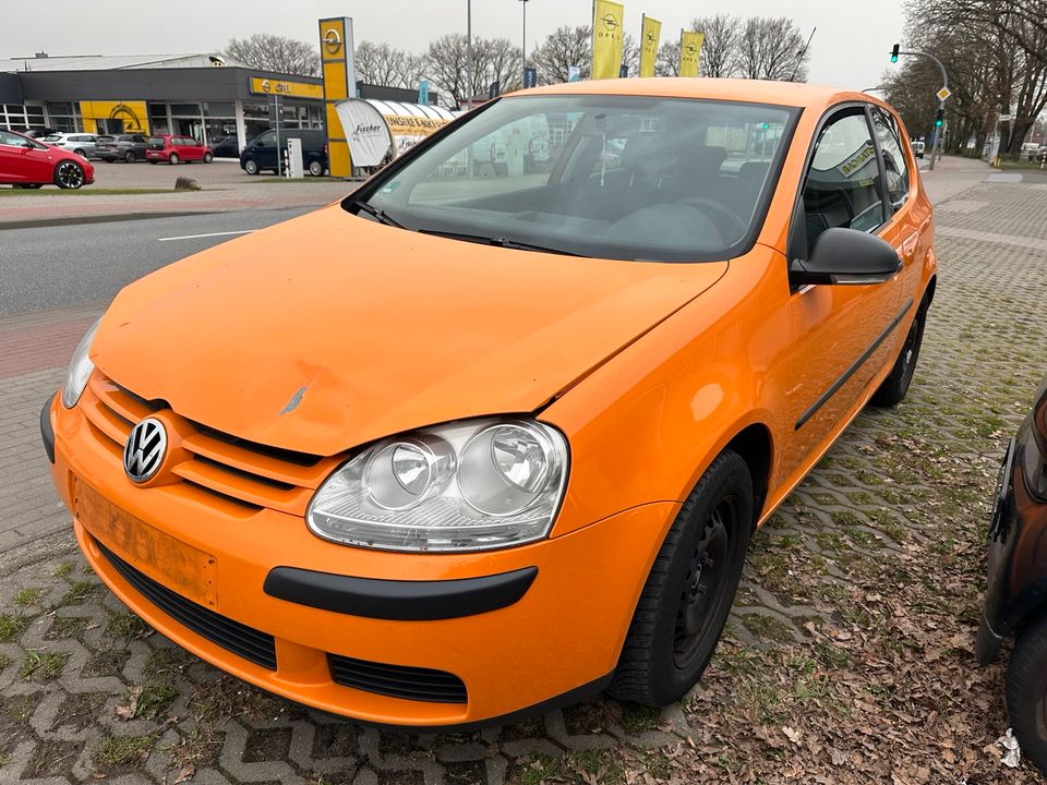 Volkswagen Golf V 5 Orange 1.6 Schlachtfest Schlachter Teile in Kaltenkirchen