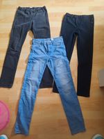 Treggings Jeans H&M name it Gr. 158 164 gepflegt schwarz blau Hessen - Guxhagen Vorschau