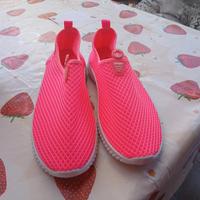 Neue Neonpinke Sneaker / Badeschuhe  in gr 40 Nordrhein-Westfalen - Unna Vorschau