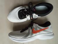 Sneaker/Sportschuhe, NIKE, Gr.38, wie NEU! weiß/schwarz/silber Köln - Zollstock Vorschau
