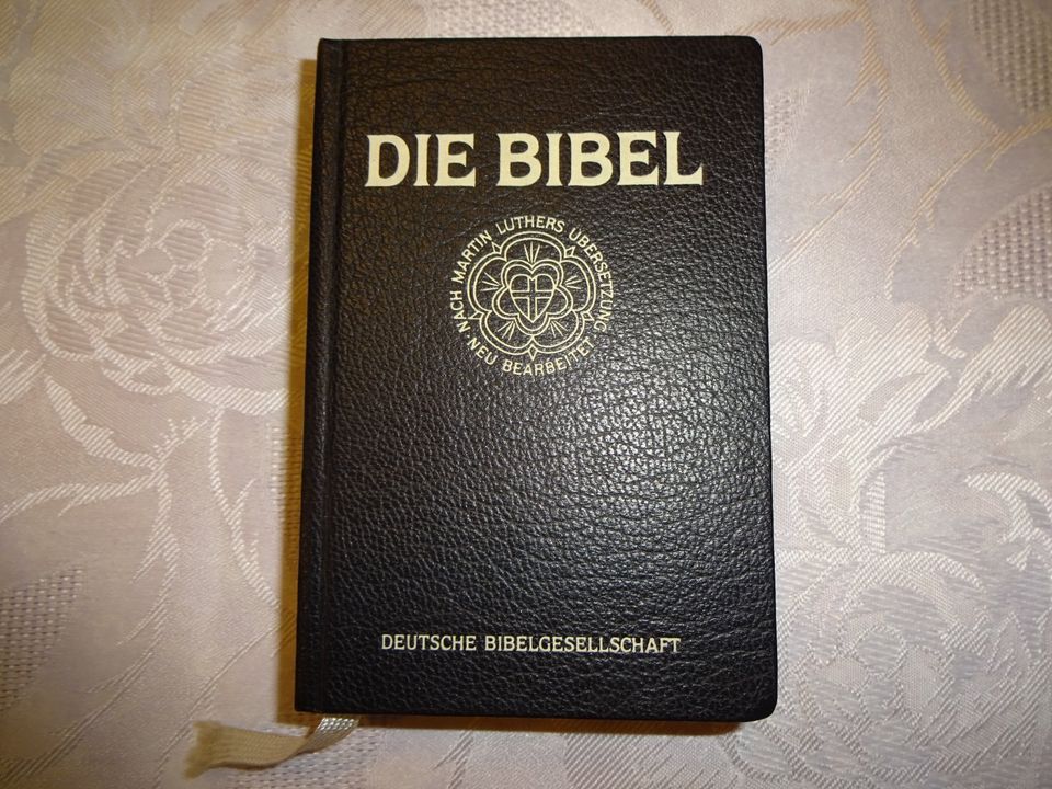 Die Bibel Deutsche Bibelgesellschaft Martin Luther übersetzt NEU in Gunderath