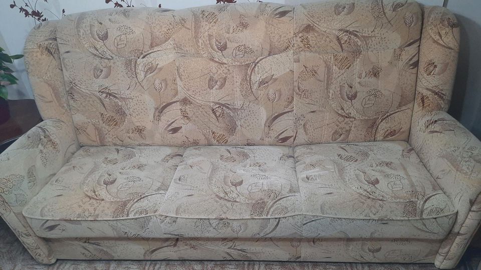 Sofa Dreisitzer mit zwei Sesseln in Nobitz