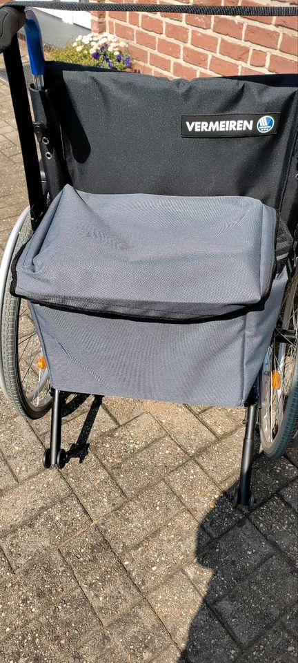 Rollstuhl, klappbar, neuwertig in Issum