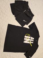 Nike Laufhose kurz + T-Shirt schwarz Gr.146/158 Thüringen - Goldbach Vorschau