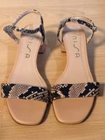 Damen Sandalen Unisa Größe 40 Kr. München - Unterföhring Vorschau