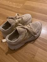 H&M Sneaker in Größe 35 Berlin - Friedenau Vorschau