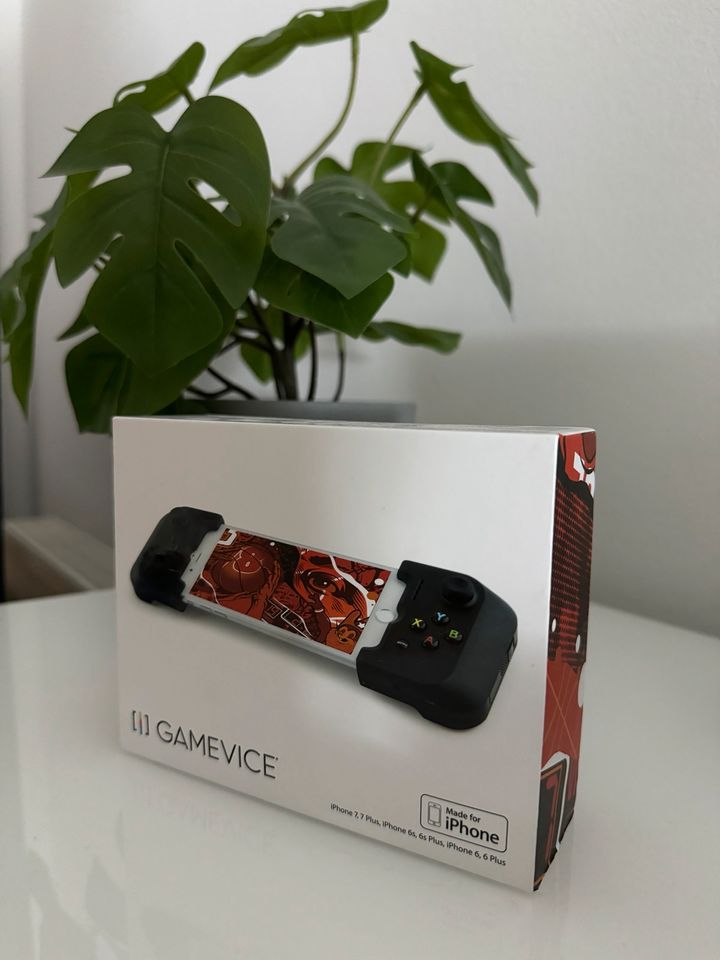 Gamevice Controller fürs iPhone ** NEU & OVP in Neubiberg