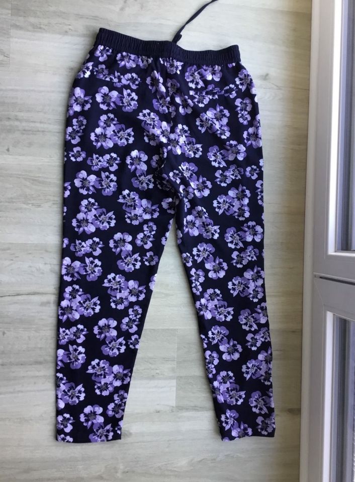 Tchibo Sommerhose floral Flatterbüx Gr 36 S in Reinbek