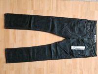 Bench Jeans schwarz Gr. 30 R Denim neu mit Etikett Rheinland-Pfalz - Langenlonsheim Vorschau