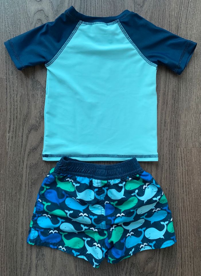 Floatimini Baby Badeshirt + Badehose, Gr. 12M aus 1. Hand in Hamburg