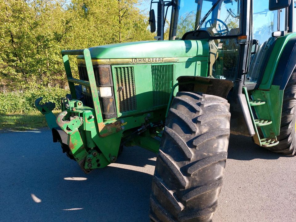 Traktor John Deere 6800 in Oelde