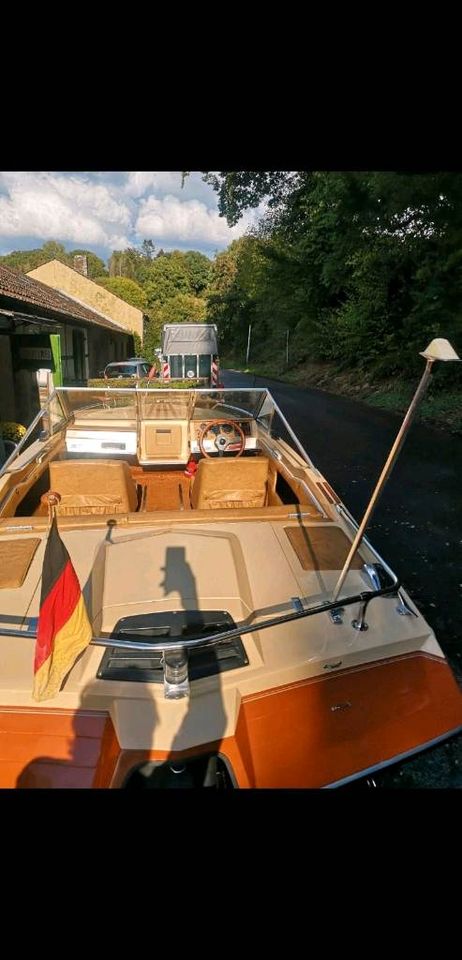 Glastron SSV164 Sportboot Klassiker. Alles gemacht, einfachh los in Solingen