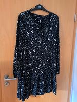 langärmliches geblühmtes Kleid Bayern - Frammersbach Vorschau