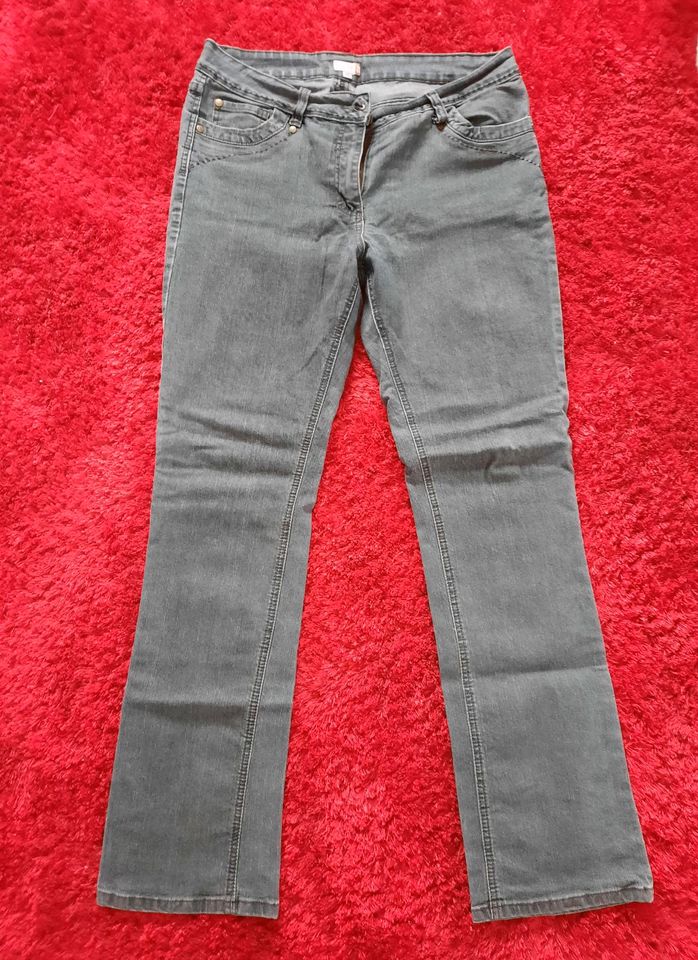 Jeans Hosen Damen in Guben