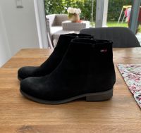 Tommy Hilfiger Chelsea Boots Schuhe Gr. 44 Niedersachsen - Scheeßel Vorschau