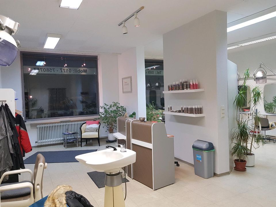 Teilfläche zur Mitbenutzung. Wimpern, Nägel, Kosmetik etc. in München