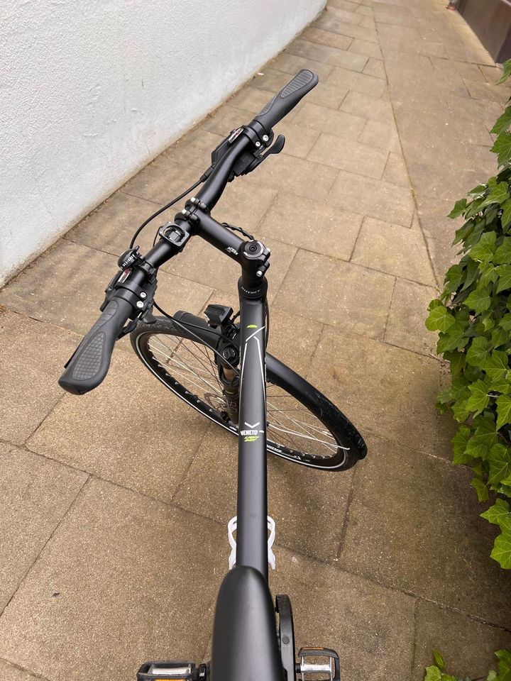 Herrenfahrrad RH 56 | KTM VENETO LIGHT DISC 28 Zoll in Hamburg