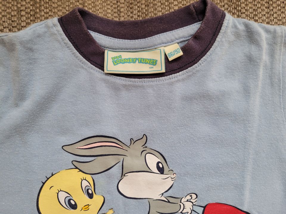 Oberteil Disney, T-Shirt kurzärmlig Bugs Bunny Twetty Gr. 86 in Zerbst (Anhalt)