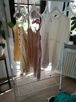 Kleid hell beige Creme NA-KD  gestreift h&m 36 38 Xs S m Sachsen - Lichtentanne Vorschau