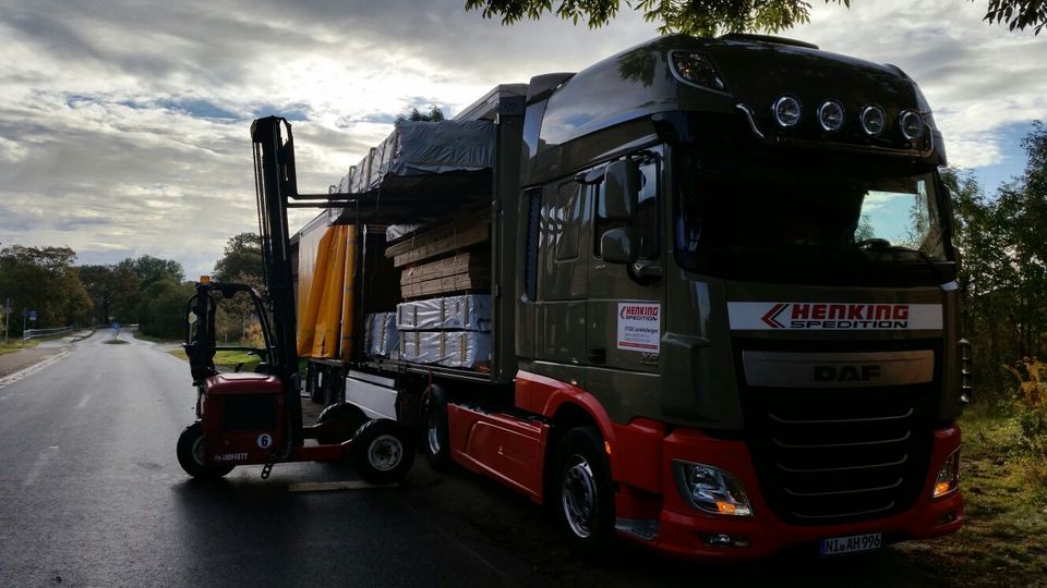 Kraftfahrer/-in für Sattelzug mit Mitnahmestapler - Viersen in Viersen