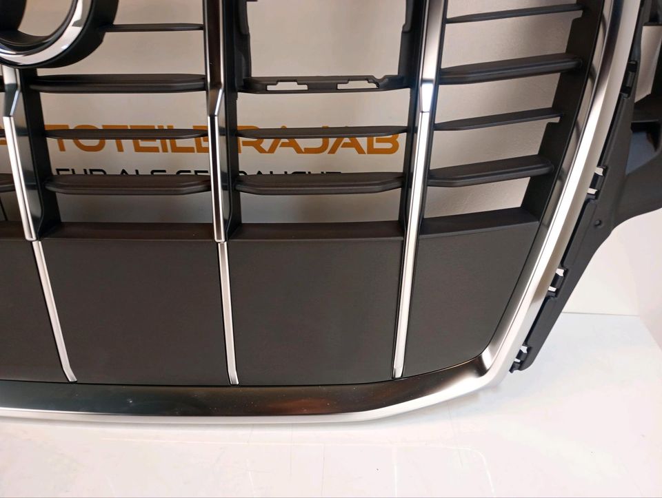 Audi Q7 SQ7 Quattro 4M Kühlergrill 4M0853651 AJ S Line Grill NEU in Niederkassel