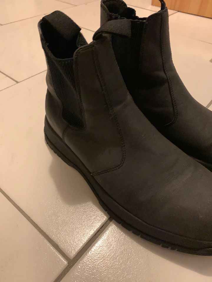 Zara Schuhe Herren Stiefeletten Regenschuhe in Krefeld