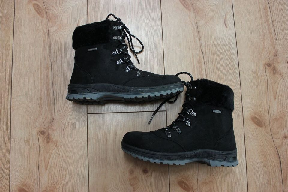 Neue Winterstiefel Boots Esmara Schwarz 38 Waterproof  Mädchen in Hümmerich