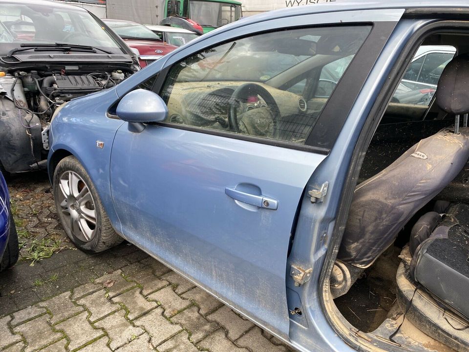 Opel Corsa D 5 trg Ersatzteile Gebrauchtteile SCHLACHTFEST in Köln